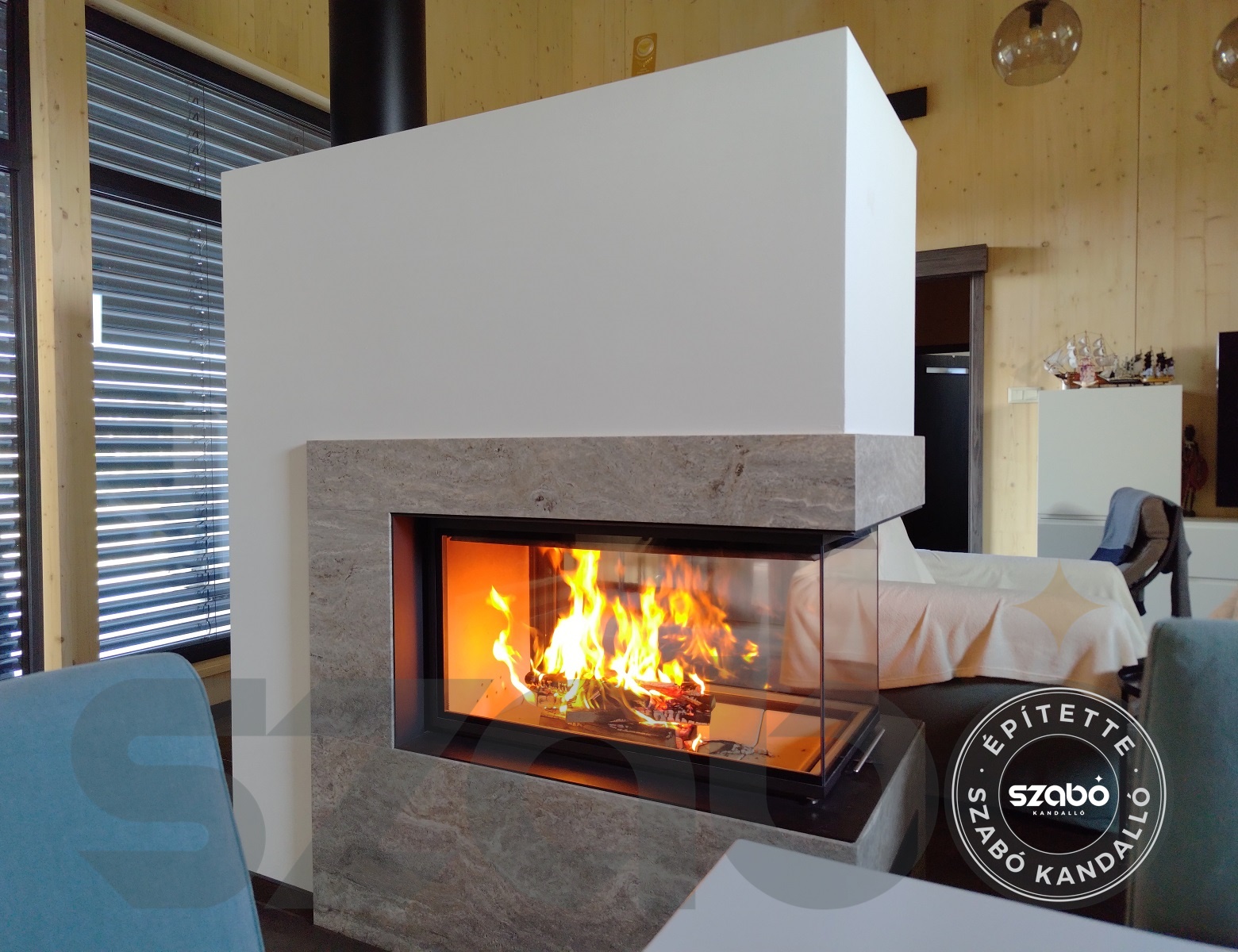 153.d Panoráma kandalló, Brunner 3 oldalon üveges tűztérrel, első begyújtás, Szabó Kandalló