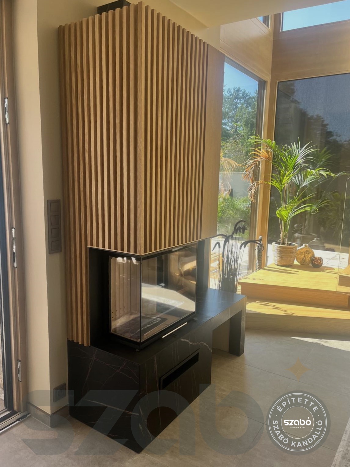 159.b Panoráma kandalló, Brunner 3 oldalon üveges tűztérrel, Szabó Kandalló