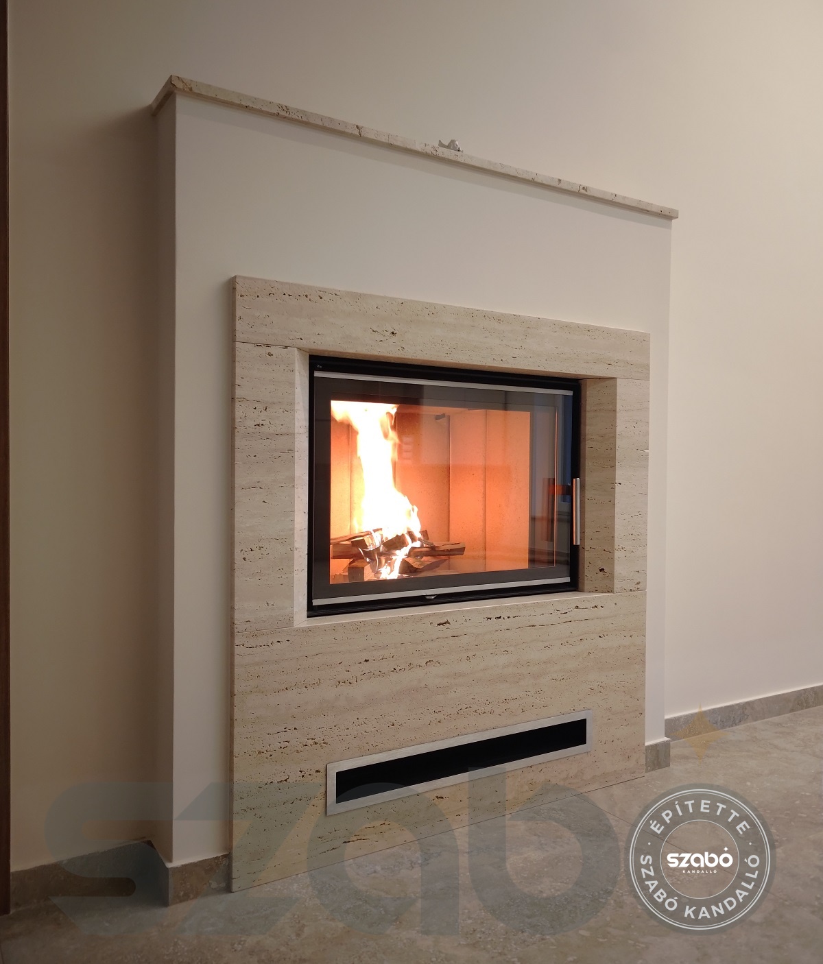 161.b Minimál kandalló, Kobok síküveges tűztérrel, első begyújtás, Szabó Kandalló