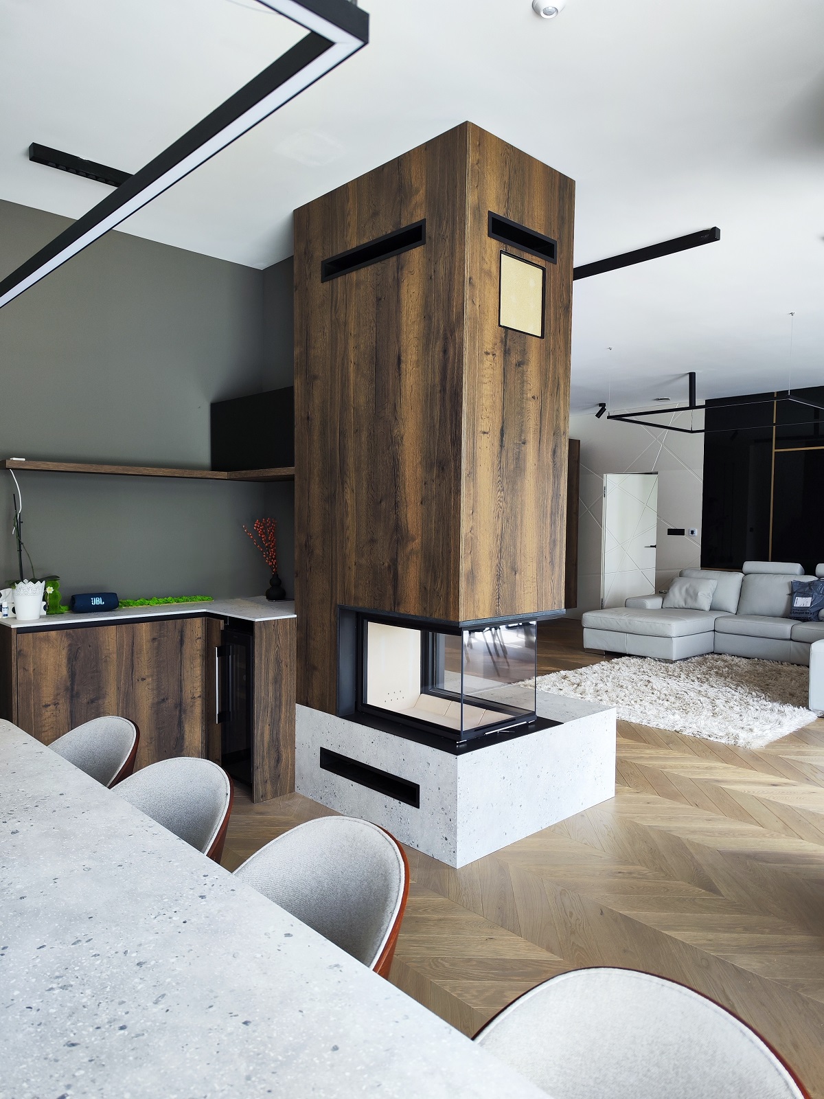 192.a Modern kandalló, Brunner Panorama Kamin 3 oldalon üveges tűztérrel, Szabó Kandalló