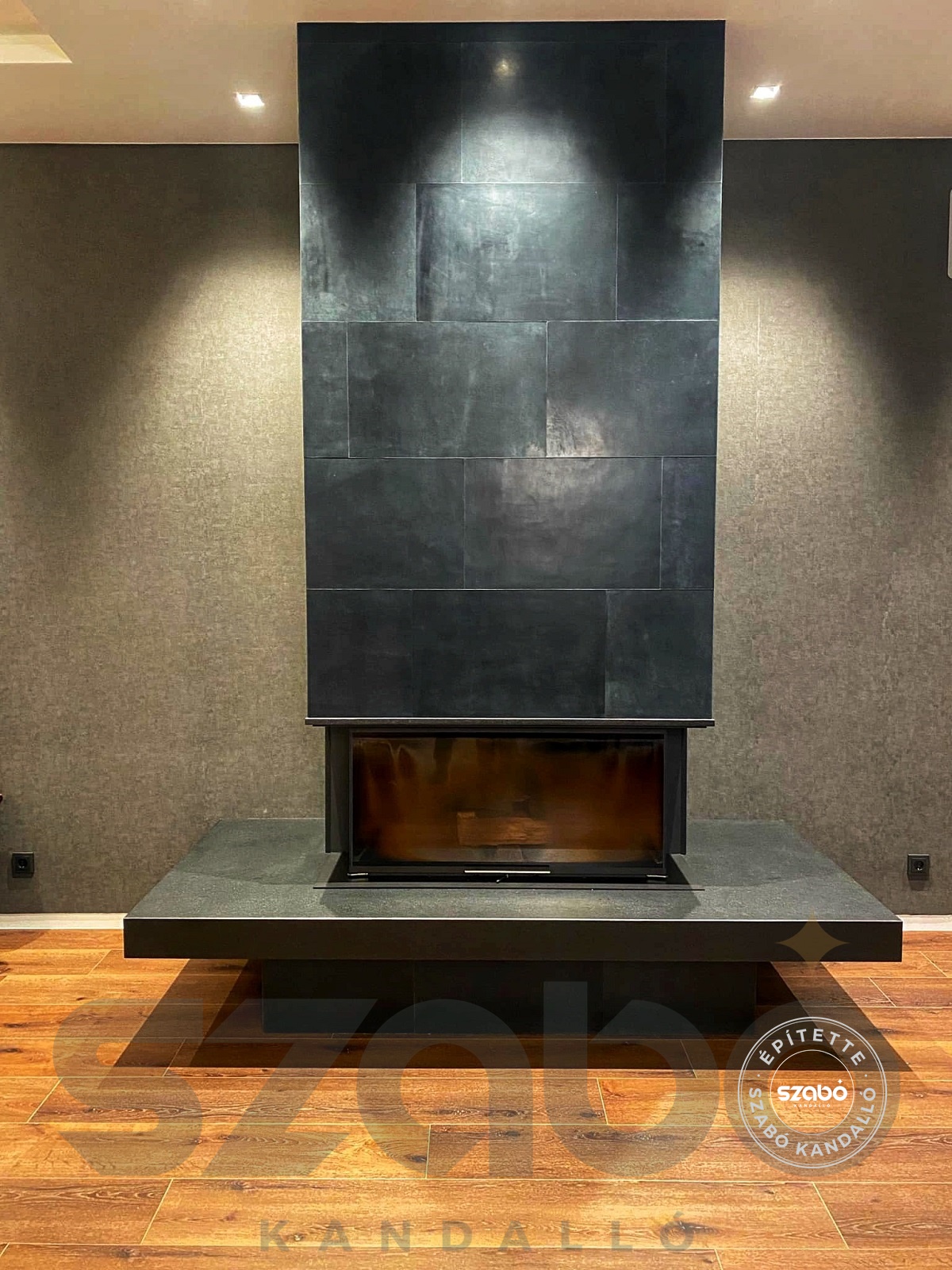 209.c Modern kandalló Brunner 3 oldalon üveges tűztérrel, első begyújtás, Szabó Kandalló