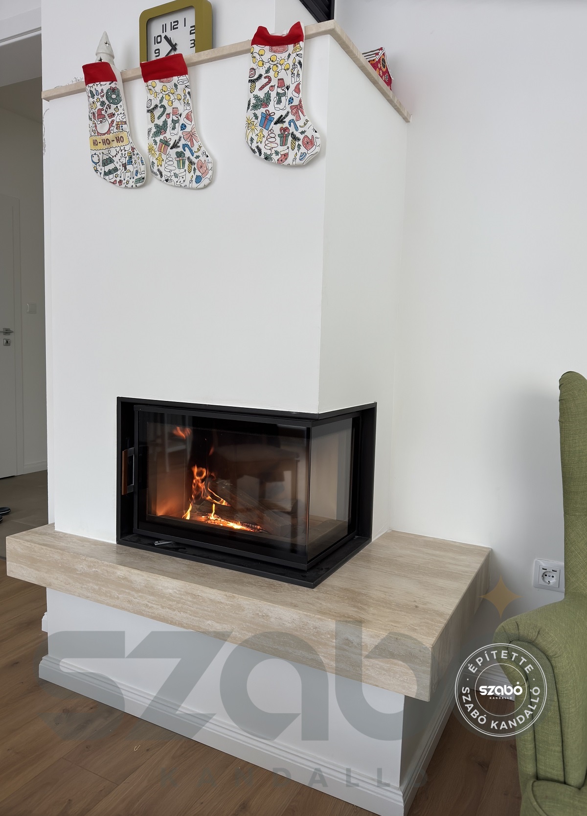 211.a Modern kandalló Austroflamm 2 oldalon üveges tűztérrel, első begyújtás, Szabó Kandalló