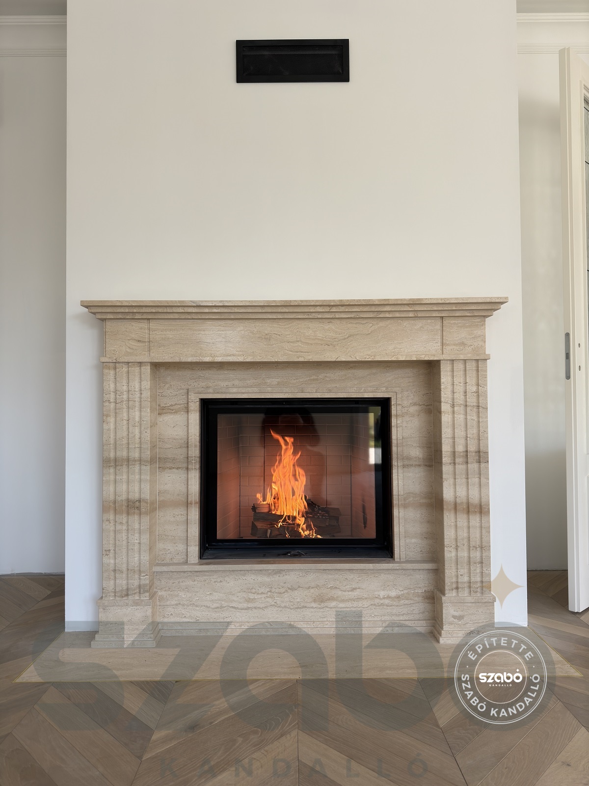 222.a Klasszikus kandalló, Brunner Stil Kamin síküveges tűztérrel, első begyújtás, Szabó Kandalló