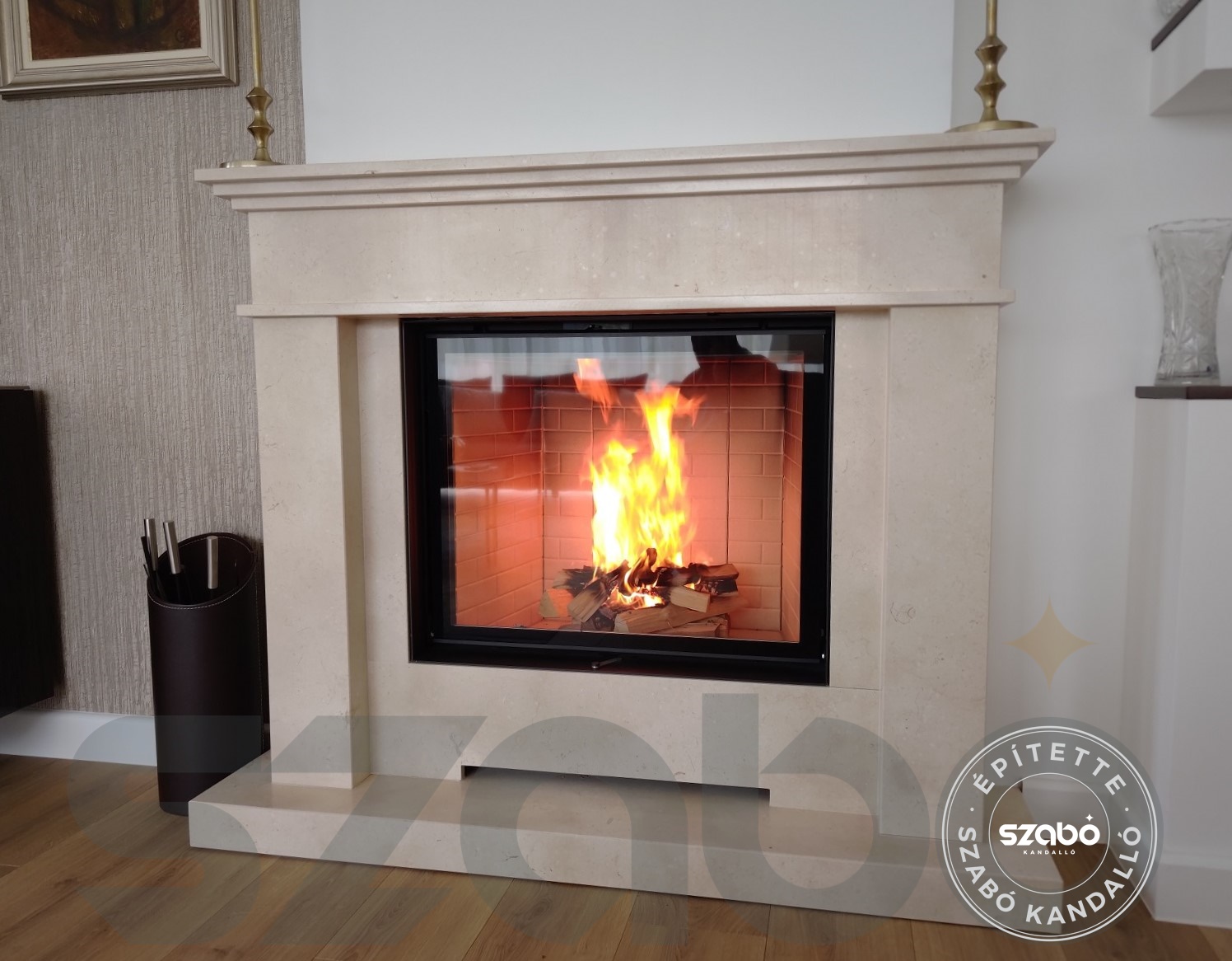 71.d Klasszikus kandalló, BRUNNER STIL KAMIN síküveges tűztérrel, első begyújtás, Szabó Kandalló